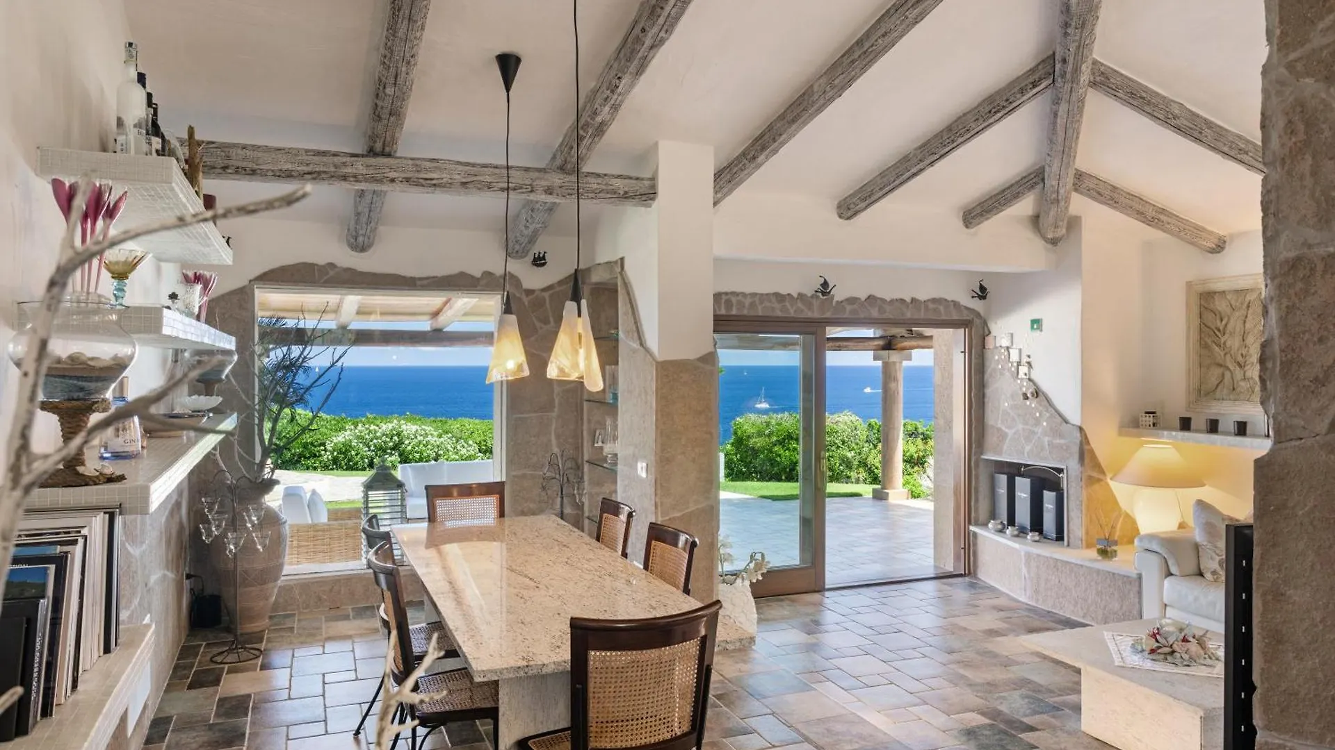 Villa Astra Fronte Mare - Porto Cervo Italy